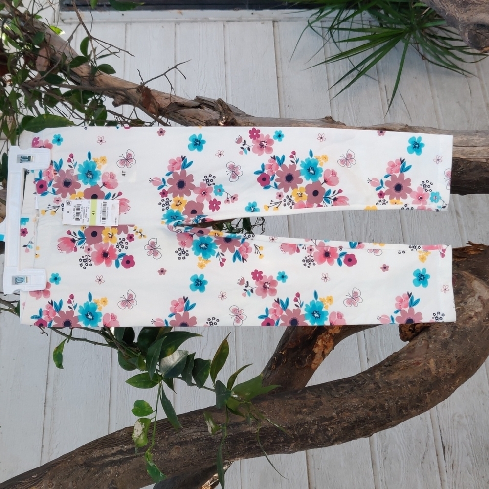 First impression girls leggings size 4T color angel white ♥️